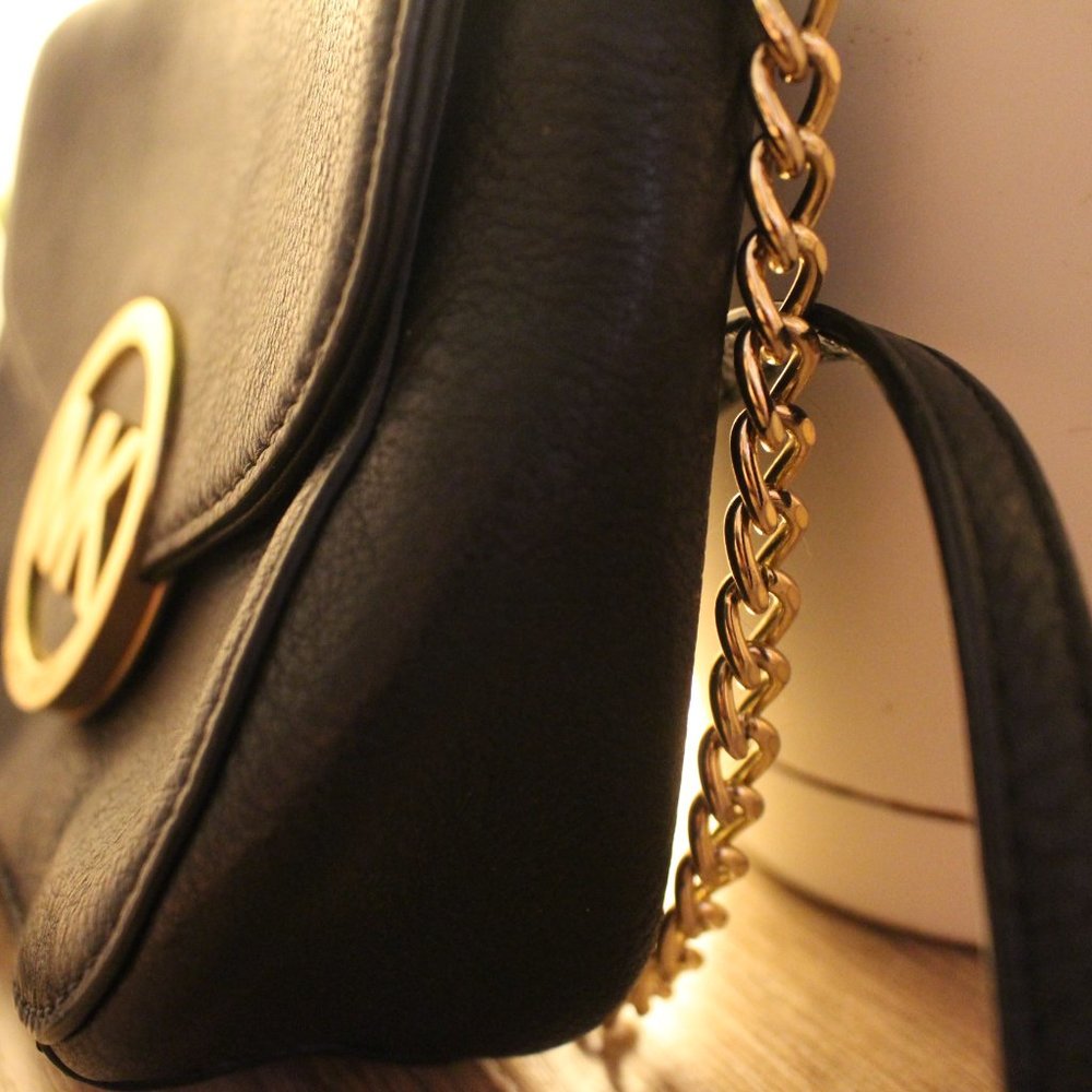 MICHAEL KORS Fulton Small Crossbody in Black - Picture 3 of 11